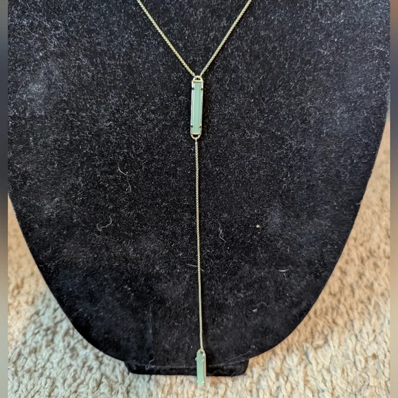 Kendra Scott Lily Y necklace in gold with mint dichroic glass. new with … - Picture 3 of 8